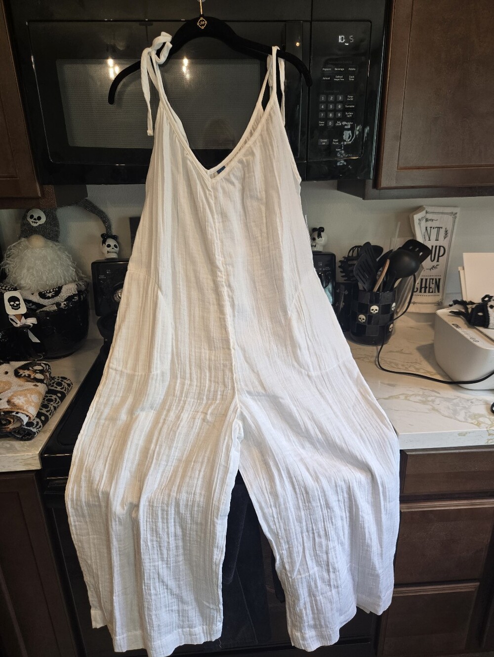 NWT! White Lightweight Linen-Blend Wide Leg Jumpsuit With Pockets. Size M